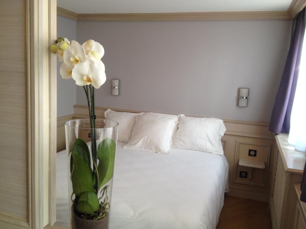Cottage Logis Hotel - Restaurant Dudelange Pokoj fotografie
